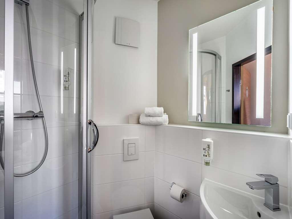 B&B Hotel Freiburg-Nord Friburgo em Brisgóvia Quarto foto